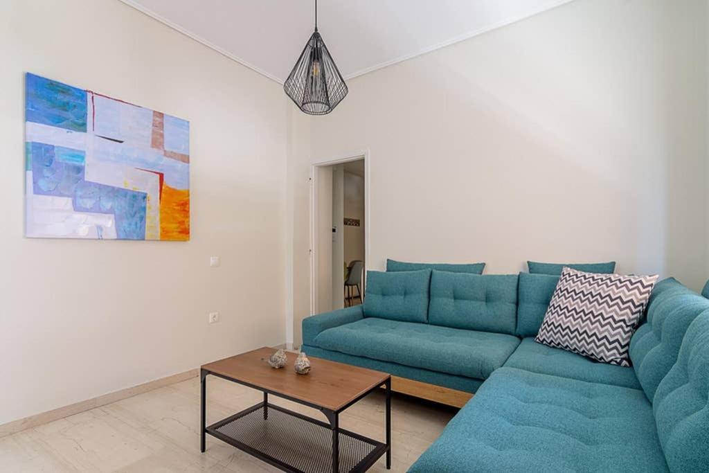 Cozy Flat With 1 Bedroom Next To Metro Station Athen Eksteriør billede