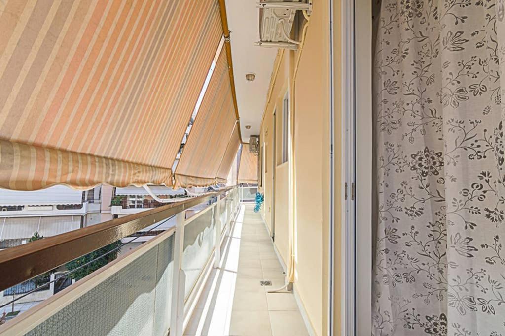 Cozy Flat With 1 Bedroom Next To Metro Station Athen Eksteriør billede